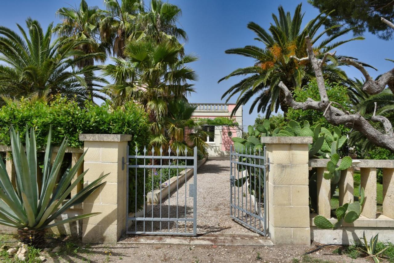 קוטרופיאנו Villa Sirgole Rosa With Pool, Galatina מראה חיצוני תמונה