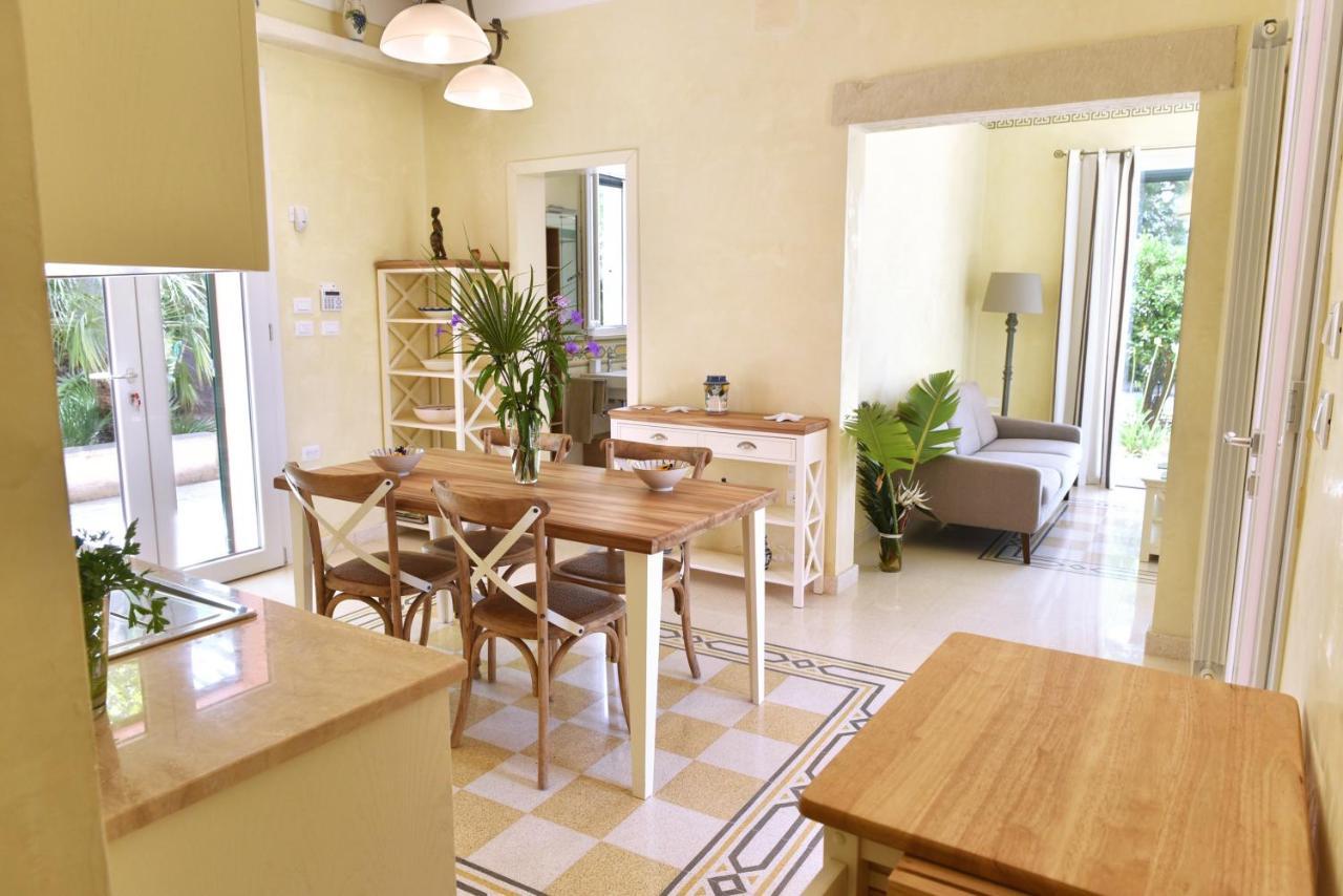 קוטרופיאנו Villa Sirgole Rosa With Pool, Galatina מראה חיצוני תמונה